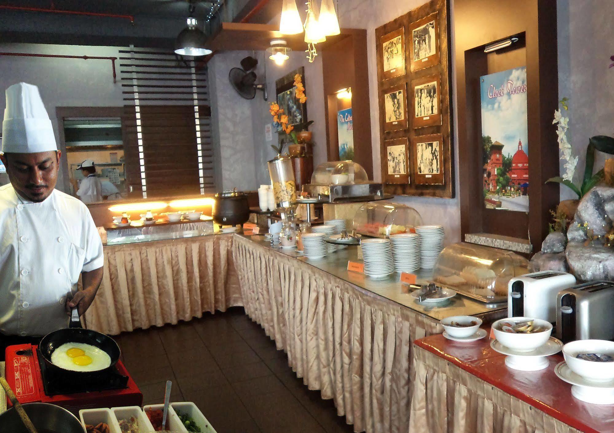 The Emperor Hotel Malacca Exterior photo